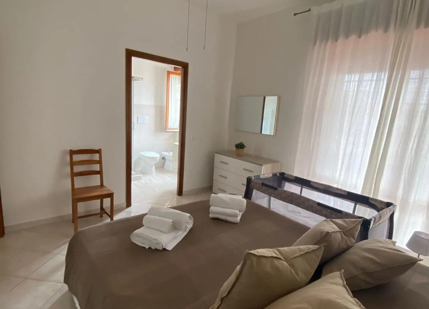 La Casa Di Carlotta E Camilla Apartment Acilia Italy